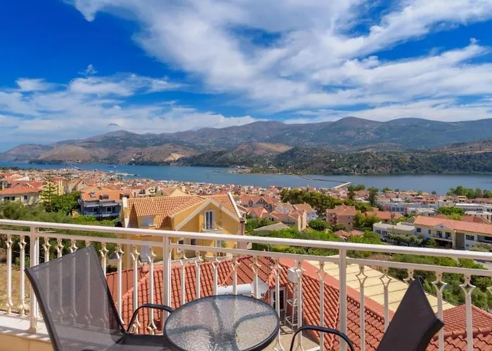 Elegant Penthouse With Sea View أرغوستولي